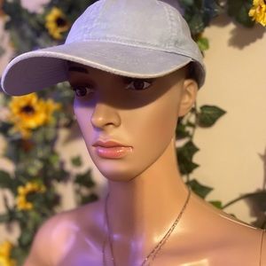 One size fits blue Jean colored hat never worn